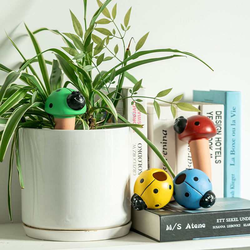 식물 급수 장치, 테라코타 급수 스파이크, 휴가 중 자 - Self Watering Insert 리뷰 및 가격